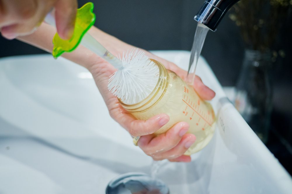 Do I need to wash plastics before recycling?